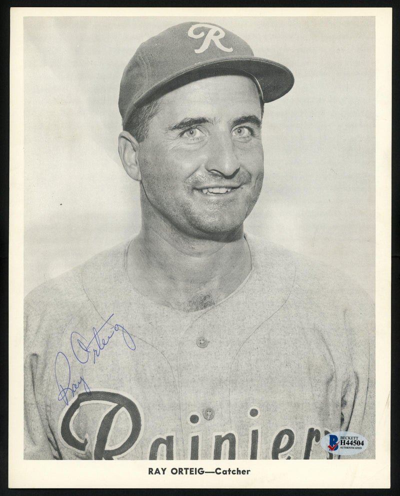 Ray Orteig Autographed 1956-59 Seattle Rainiers Popcorn 8x10 Premium Card 1956-59 Seattle Rainiers Beckett BAS #H44504